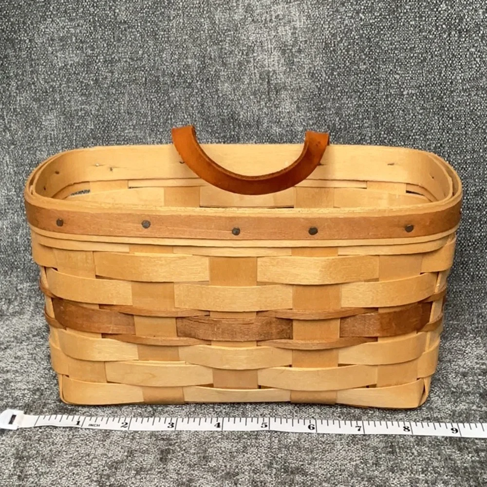 Vintage Longaberger Medium Key Basket 1984